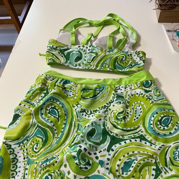 Two piece swim suit - Picture 2 of 7